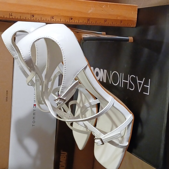 Heels - Picture 4 of 9